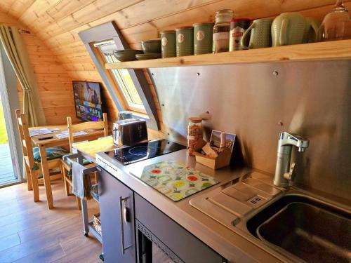 設施, Bothan Creag Sobhrag in 巴拉區里斯