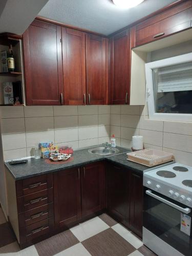 Apartmani “Dunja” in كامينارى