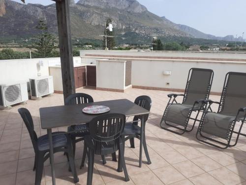 Relax Apartment in San Vito - Tap to explore photos
