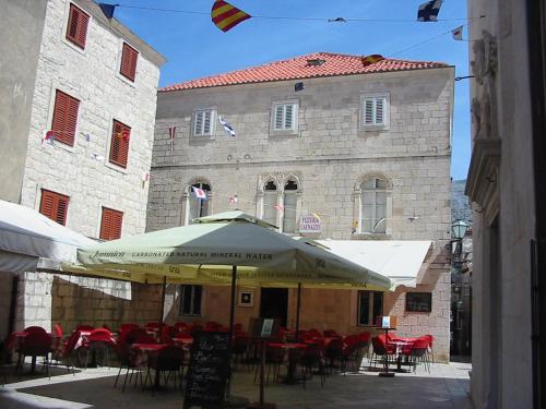 Hostel Caenazzo, Pension in Korčula