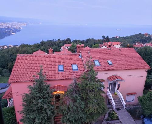 ทัศนียภาพภายนอกโรงแรม, Uphill Opatija Apartment in เบรกี