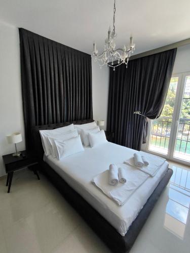 2 bedrooms, 3 beds