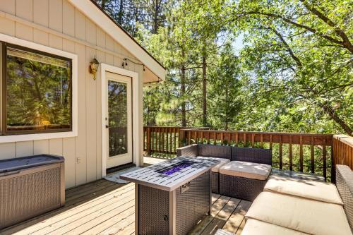 Deck & Gas Grill: Secluded Arnold Cabin Rental! in Arnold (CA)
