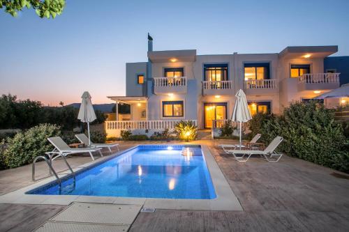 Exterior view of RITA MARE seafront villas heated Pools