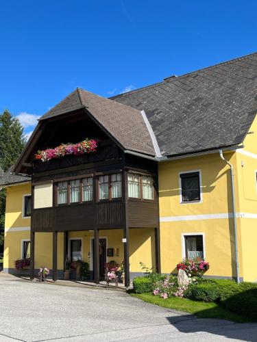  Privatzimmer Familie Pair/Schmoll, Pension in Spital am Semmering