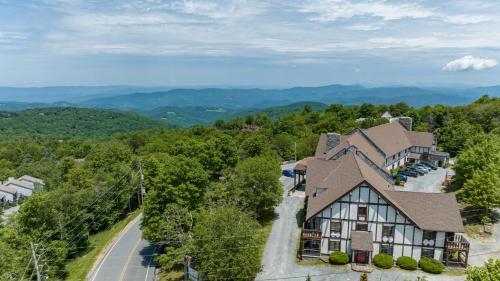 4 Seasons at Beech Mountain