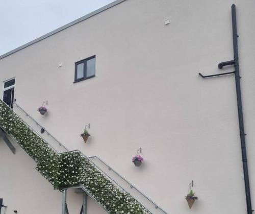 BF1 - Stylish Apartment with Free Parking in Batley