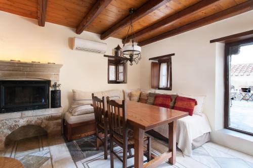 Bastione Malvasia Hotel (ex New Malvasia) in 莫奈姆瓦夏