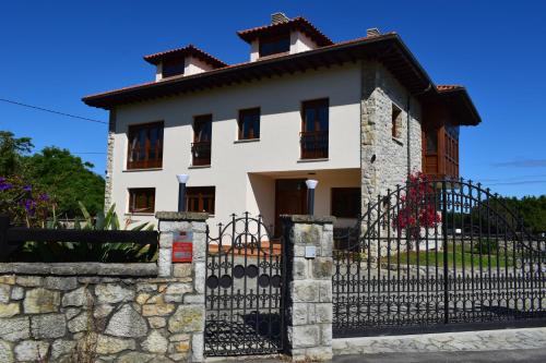 B&B Naves - Villa El Martín - Bed and Breakfast Naves