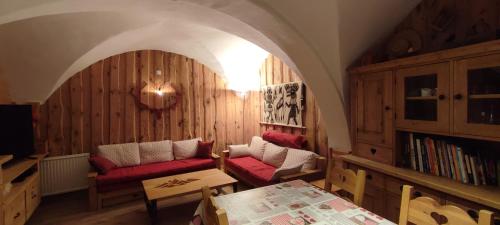 "Jacky" Appartement de charme surequipe, 300m des pistes et centre village, casier a ski au pied des near Le Plan B