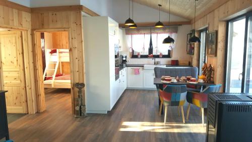 Kitchen, Vogelsberger Zirbenstuberl in Grebenhain