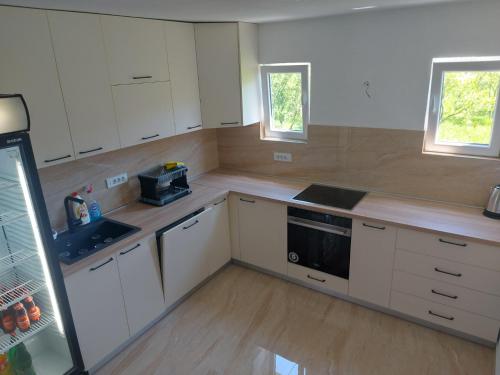 Kitchen, Rooms Lida & Friendly home in Plav