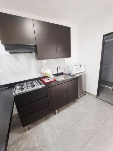 廚房, Blanco Armonía - Depto 1 - 2 Min Malecón (Blanco Armonia - Depto 1 - 2 Min Malecon) in 馬薩特蘭市中心