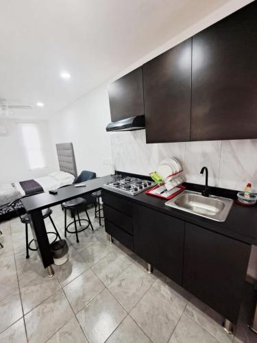 廚房, Blanco Armonía - Depto 1 - 2 Min Malecón (Blanco Armonia - Depto 1 - 2 Min Malecon) in 馬薩特蘭市中心