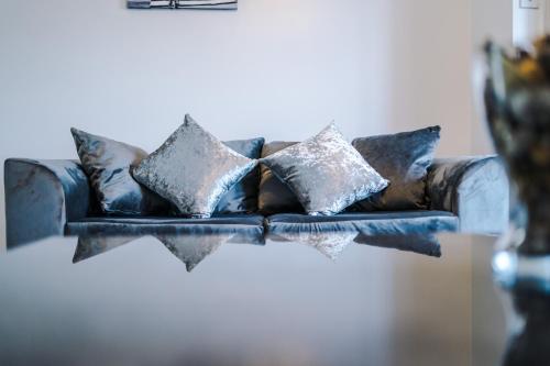 Cozy Home Away From Home in Manchester.