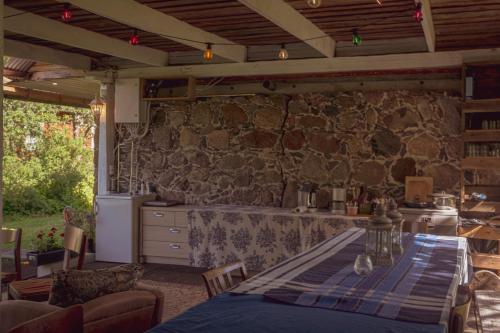 Cousy historical house with sauna and hot tube in Kodavere