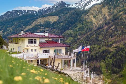 B&B Das Land-Palais - Private Luxury Hideaway