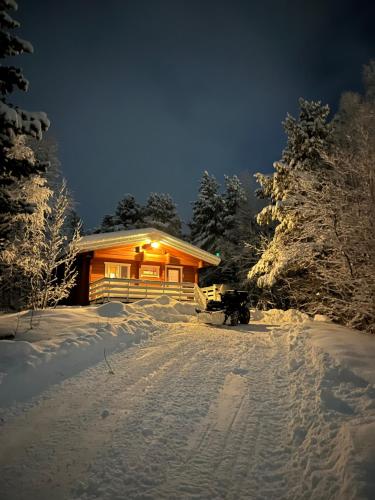 A szálláshely kívülről, Macktunet - Retro log cabin from the 70s in Malangen in Meistervik