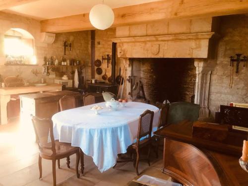 Seadmed, Manoir de Pimelles-Bourgogne-Chablis-2h15 Paris in Tanlay