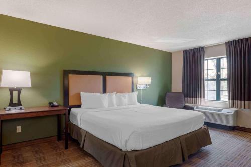 Extended Stay America Suites - Orange County - Lake Forest in Lake Forest (CA)