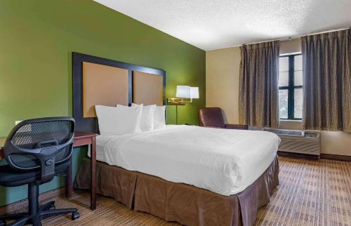 1 queen bed