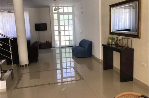 Hermosa casa con piscina privada en Girardot