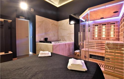Three-Bedroom Holiday Home  image 10