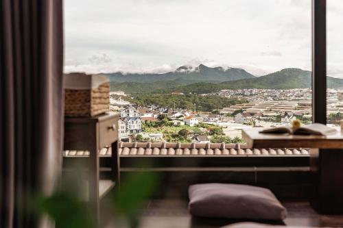 Miền Sương Khói - Home & Café