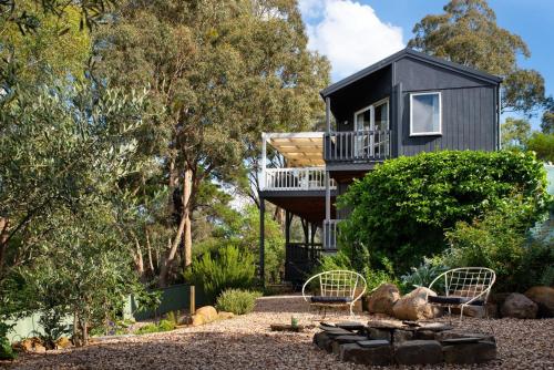 Hepburn Pool House