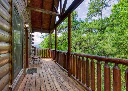 Enchanted View, Amazing Mountain Views, FREE Attraction tickets, Theater Room, Game Room, WIFI!!!, Sevierville (foto 11)