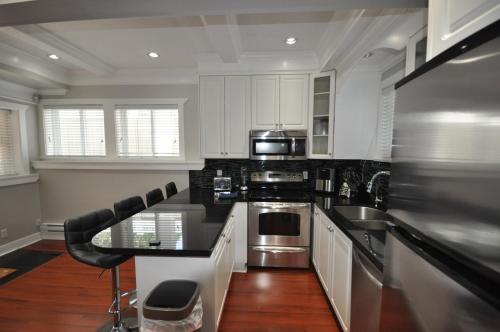 Kitchen, New Luxurious 3 Bedroom Kingsway Castle Suite in Burnaby (BC)