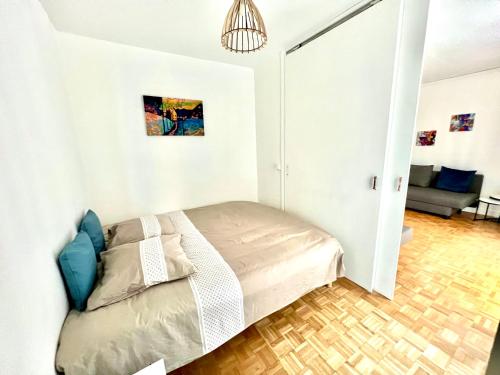 Renovated Charming Apt Ideal to visit Paris