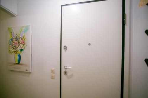 Apartment Athena next to the Acropolis - image 9