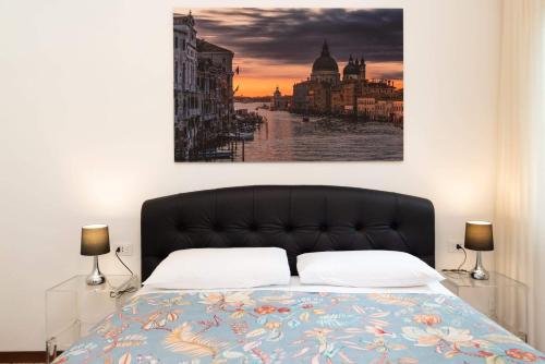 Just Urban Stays - Castello 5067 boutique apartment, Venice (photo 7)