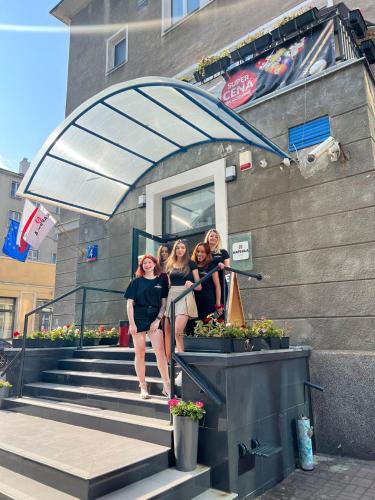 A szálláshely kívülről, Kapsula Hostel Warszawa near Nikolausz Kopernikusz Emlékműve