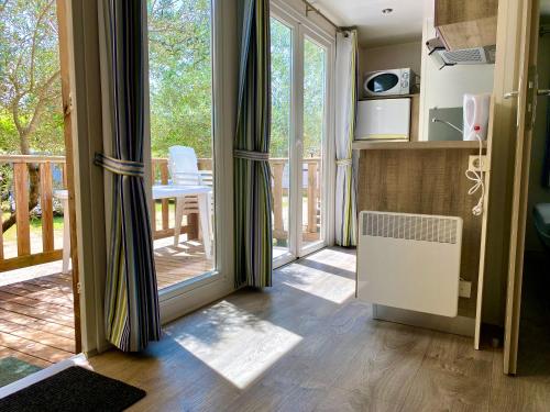 Mobile Home image 1