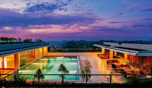 Swimming pool, BEST WESTERN HERITAGE in Cox's Bazar