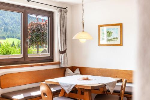 ทัศนียภาพภายนอกโรงแรม, Anni in โมส