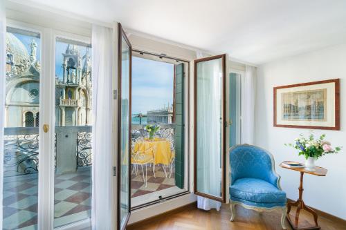 Due Leoni Terrace In St Mark's Square - image 7