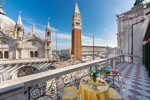 Due Leoni Terrace In St Mark's Square - image 5
