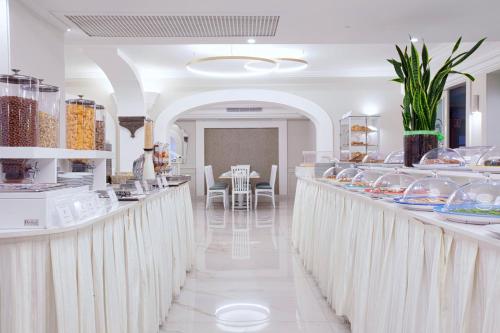 Hotel Michelangelo - image 8