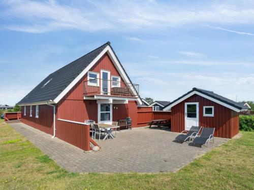 Holiday Home Andor - 500m from the sea in Western Jutland by Interhome, Pension in Lakolk