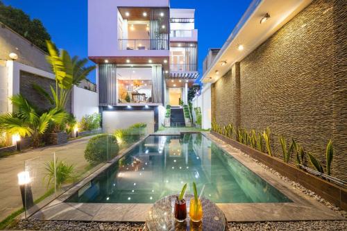 T P Pool Villa- 4 Minutes walk to beach- AC Living
