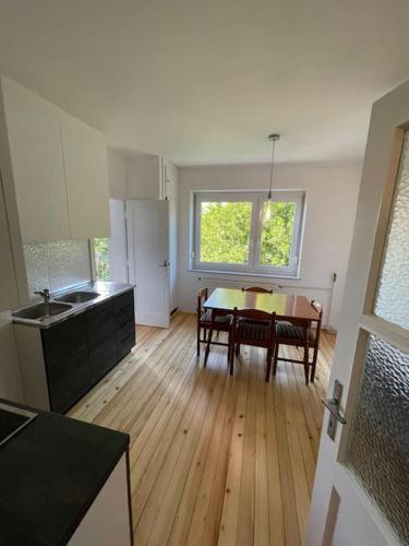 Spacious Apartment - green & peaceful, Lublaň