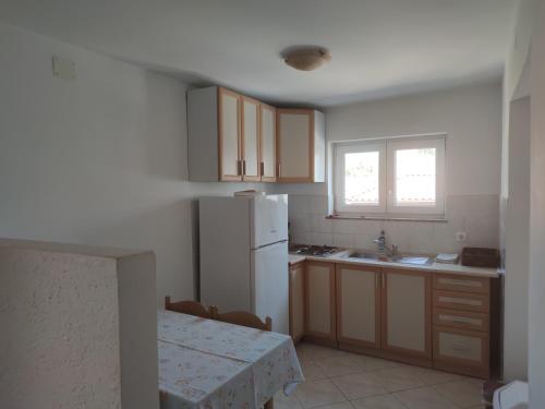 Apartments Dijana - image 4