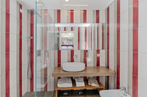 Double or twin room, superior, garden view