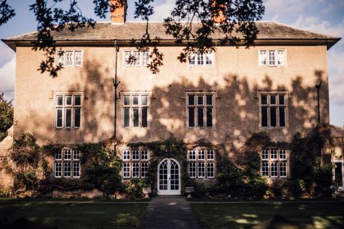 . Woodborough Hall