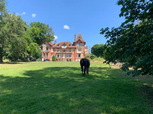 Manoir remarquable avec son parc - Location, gîte - Chaumes-en-Brie