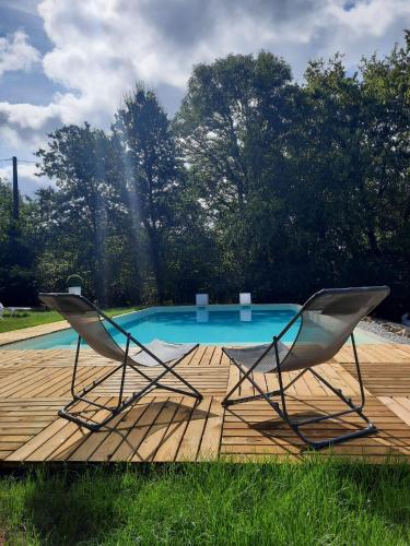 Gîte en Corrèze 12 pers, Piscine chauffée et Salle de jeux - Location saisonnière - Chamboulive