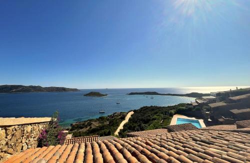 Punta Est Trilocale Soppalco con Terrazza Vista Mare